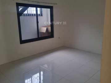 Rumah Bagus Siap Huni Di Cluster Meadow Green Lippo Cikarang