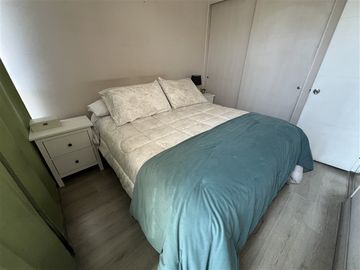 Vendo departamento dos dormitorios , dos baños Santiago C