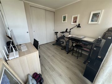 Vendo departamento dos dormitorios , dos baños Santiago C