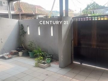 Dijual Cepat Rumah Murah Posisi Hook Di Harapan Indah Bekasi