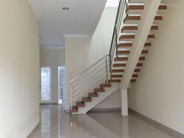 rumah di pondok gede bekasi mewah siap huni bebas banjir