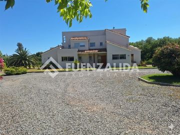 Parcela en venta en Talagante Colegio Carampangue