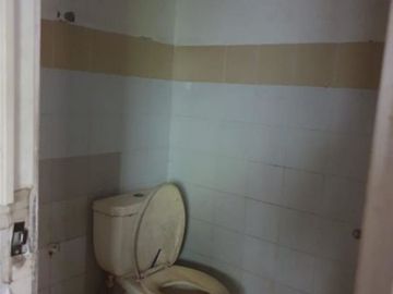 Rumah Murah Perlu Sedikit Renovasi di Taman Victoria Sentul City
