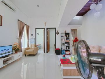Rumah mewah minimalis dalam perumahan di jln Godean KM 5