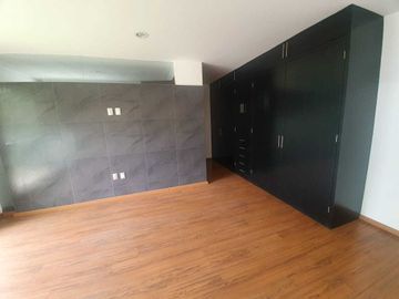 RENTO  CASA MODERNA EN CONDADO DE SAYAVEDRA