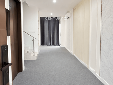 Rumah Classy Dan Elegant Siap Huni Di Treasure Island CPI