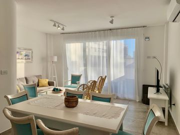 IMPECABLE DEPARTAMENTO 2 DORMITORIOS ALDEA DEL ESTE