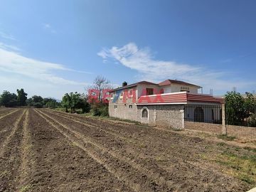 🌱 ¡OPORTUNIDAD ÚNICA PARA INVERSIONISTAS! 🌾

Se vende exclusivo terreno agrícola en la próspera zona de Viru, Virú, perfecto para desarrollar tu pro