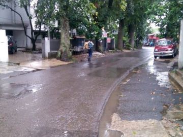Rumah strategis posisi hook pinggir jalan bima arjuna cicendo bandung tengah | MARTIN