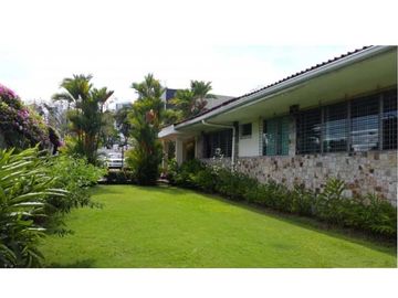 CASA ALTOS DEL GOLF  EXCELENTE PRECIO
