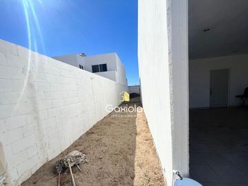 Se VENDE Casa en Privada con alberca en Altata, Arrecife Azul
