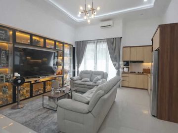 Rumah Modern Full Furnished Siap Huni Strategis Area Meruyung Cinere