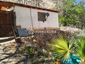 Casa en venta 4 dorm.2 baños piscina, terraza en Paihuano