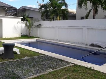 4 Bedroom with Swimming Pool House for Sale in Amsic Angeles City