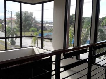 4 Bedroom with Swimming Pool House for Sale in Amsic Angeles City