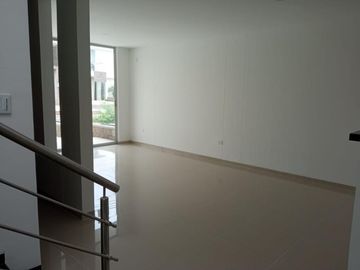casa en venta en villa del rosario. Cod V25509