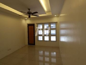 PH943 Elegant & Spacious Townhouse for sale in Don Antonio