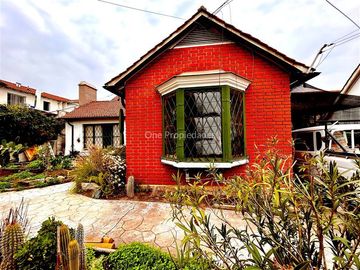Casa en Venta en Las Azucenas | Casa en Venta (2D1B) | Providencia | One Propiedades