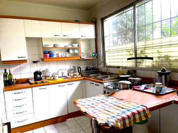 Casa en Venta en Las Azucenas | Casa en Venta (2D1B) | Providencia | One Propiedades
