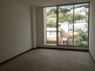 Venta lujoso departamento Duplex, 3 dormitorios, piscina Nayón, Oportunidad!!!