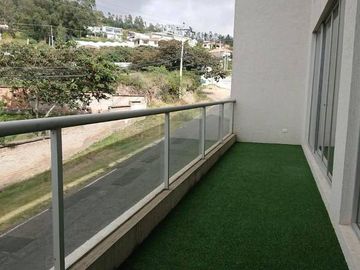 Venta lujoso departamento Duplex, 3 dormitorios, piscina Nayón, Oportunidad!!!