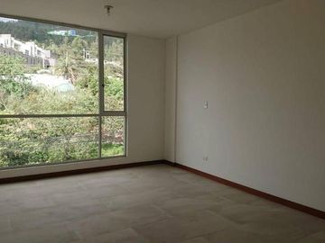 Venta lujoso departamento Duplex, 3 dormitorios, piscina Nayón, Oportunidad!!!