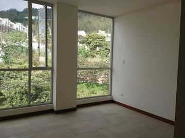 Venta lujoso departamento Duplex, 3 dormitorios, piscina Nayón, Oportunidad!!!