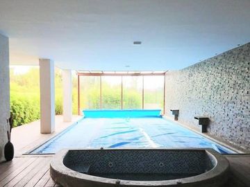 Venta lujoso departamento Duplex, 3 dormitorios, piscina Nayón, Oportunidad!!!