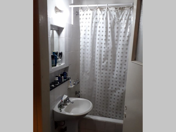 NUEVO PRECIO - Departamento en Venta en Balvanera 1 ambiente 35 m2 en Planta Baja, más entrepiso de 15 m2 – Pasteur 200