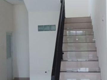 Rumah minimalis dan posisi hook di antapani dekat arcamanik