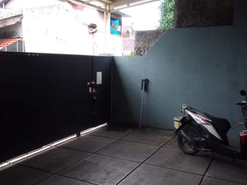 Rumah Dan Kamar Kost 2 Lantai Di Duren Sawit S8290