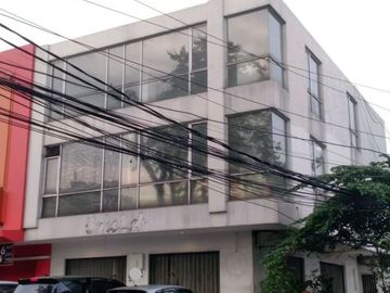 Ruko di Tebet, 3Lt, Hoek, Lok. Strategis di Tebet Barat Raya