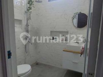Rumah dan Tanah SHM Hadap Barat Semi Furnish di Sleman Yogyakarta