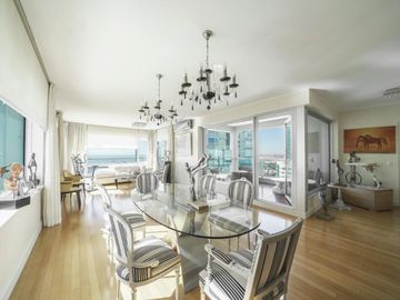 Azucena Villaflor al 500 - Puerto Madero // VENTA: Le Parc 4 ambientes con 2 cocheras