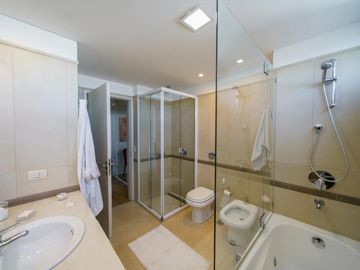 Azucena Villaflor al 500 - Puerto Madero // VENTA: Le Parc 4 ambientes con 2 cocheras