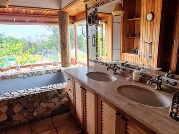 Mantagua, Gran Casona, 7 Dormitorios + Servicio, Piscina