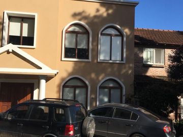 Se Vende Hermosa Casa en Bº Vistas del Golf Don Torcuato