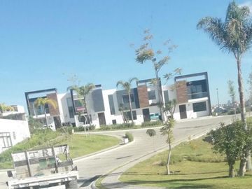 Casa en venta  en Parque Quintana Roo  Lomas de  Angelópolis.