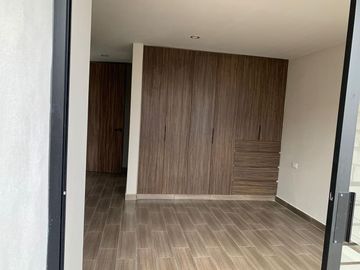 Casa en venta  en Parque Quintana Roo  Lomas de  Angelópolis.