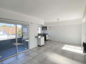 RETASADO, ANTES USD 220.000, AHORA USD185.000 EXCELENTE CASA TIPO PH A ESTRENAR!!