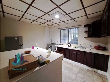 ALQUILO/VENDO CASA AMPLIA INTERAMERICANA