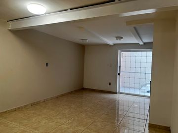 VENTA DE CASA CERCA AV INDUSTRIAS