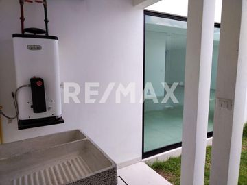 VENTA DE CASA EN MEXICALTZINGO 