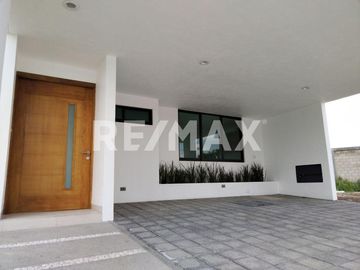 VENTA DE CASA EN MEXICALTZINGO 