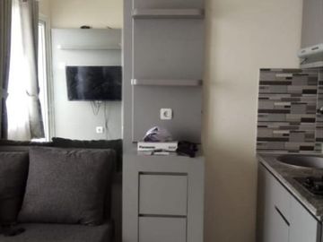 Apartemen bulanan green pramuka city full furnish wifi ready