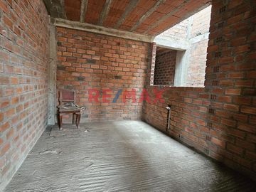 🌟 ¡Descubre tu nuevo hogar en el corazón de Lima! 🌟

Te presentamos un exclusivo departamento flat ubicado en Jr. Junín 1074, una dirección privileg