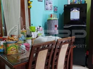 Rumah Dijual Jogja Cantik 2lt Strategis dlm Perum jl kaliurang km 9 utara UGM