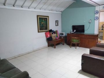 Dijual Rumah dekat Pintu Tol Ciledug Pesanggrahan, 5049-LR 0811111----