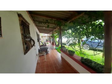 FINCA DE 4 CUADRAS EN QUIMBAYA 4861