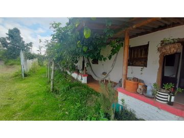 FINCA DE 4 CUADRAS EN QUIMBAYA 4861